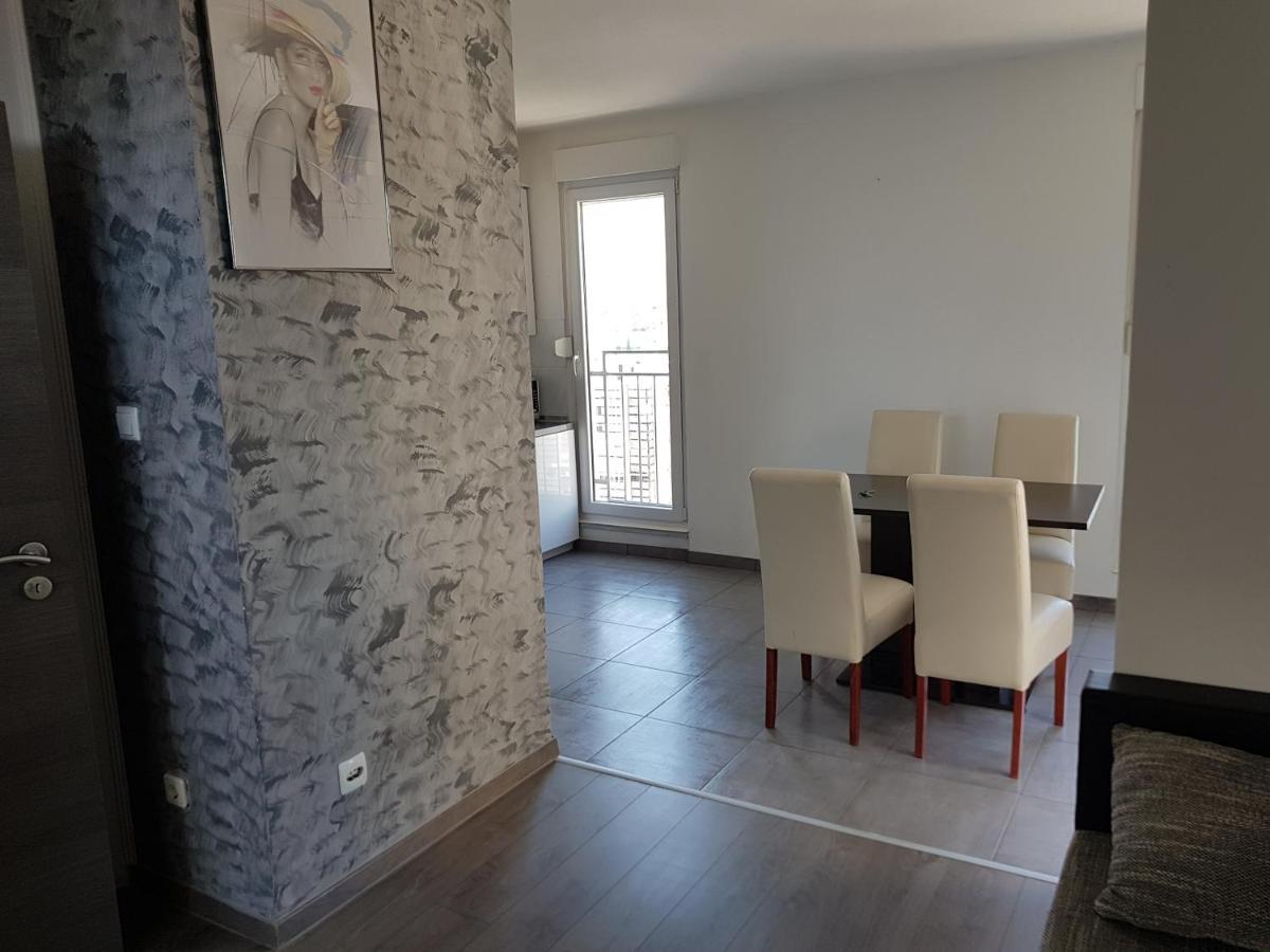 Ferienwohnung Apartman Duzel Split Exterior foto