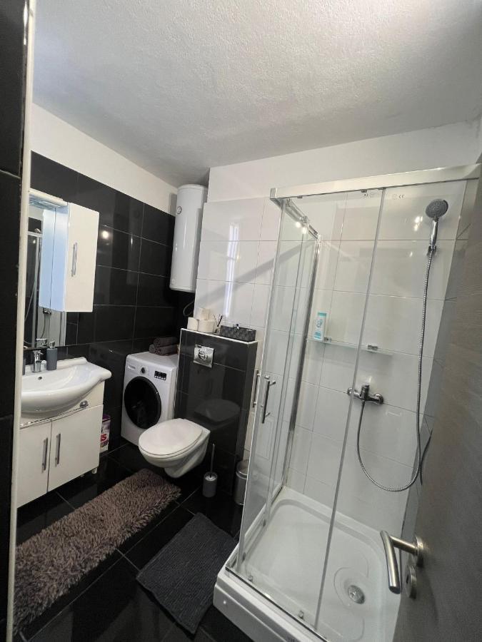 Ferienwohnung Apartman Duzel Split Exterior foto